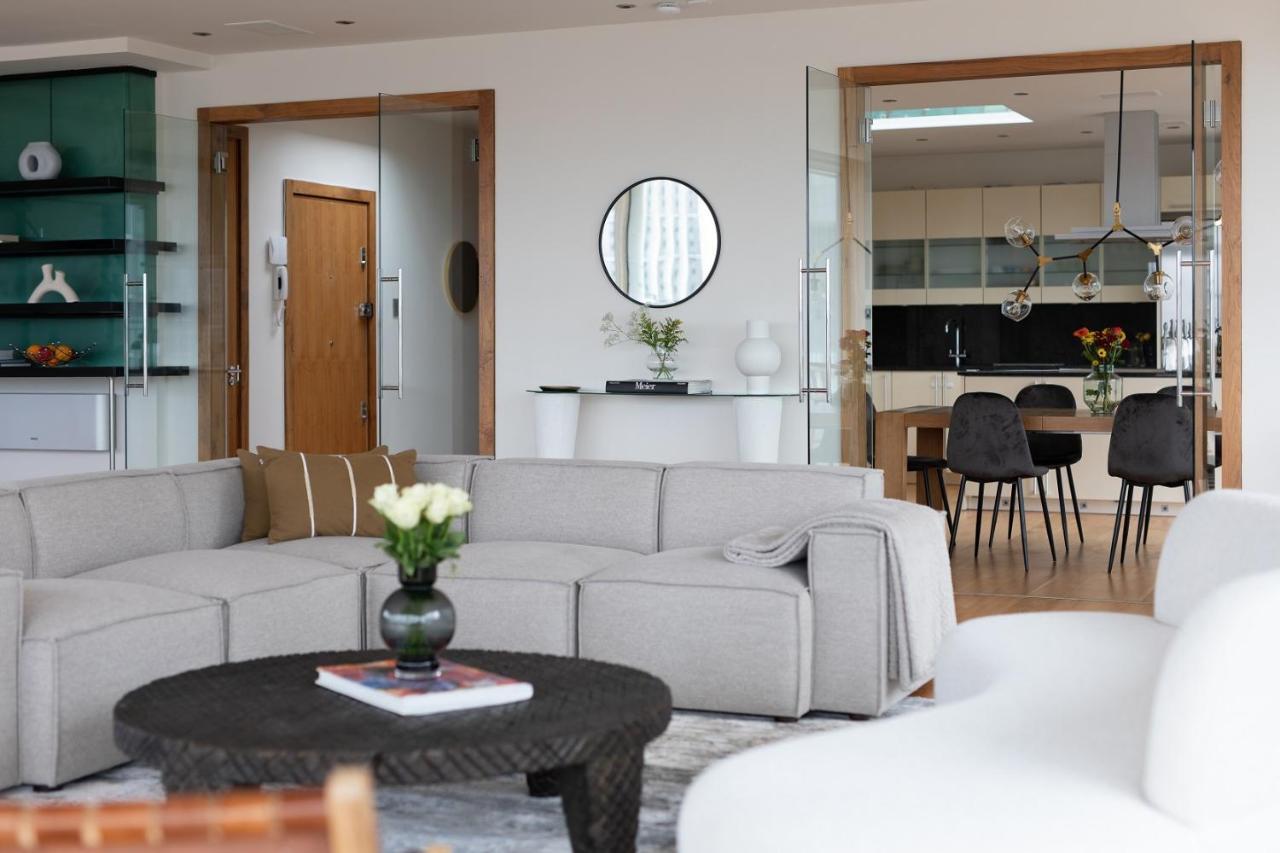 The Canary Wharf Secret - Glamorous 3Bdr Flat With Terrace And Parking Apartment London Luaran gambar