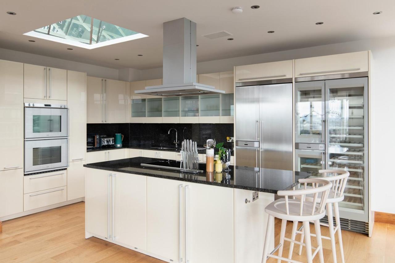 The Canary Wharf Secret - Glamorous 3Bdr Flat With Terrace And Parking Apartment London Luaran gambar